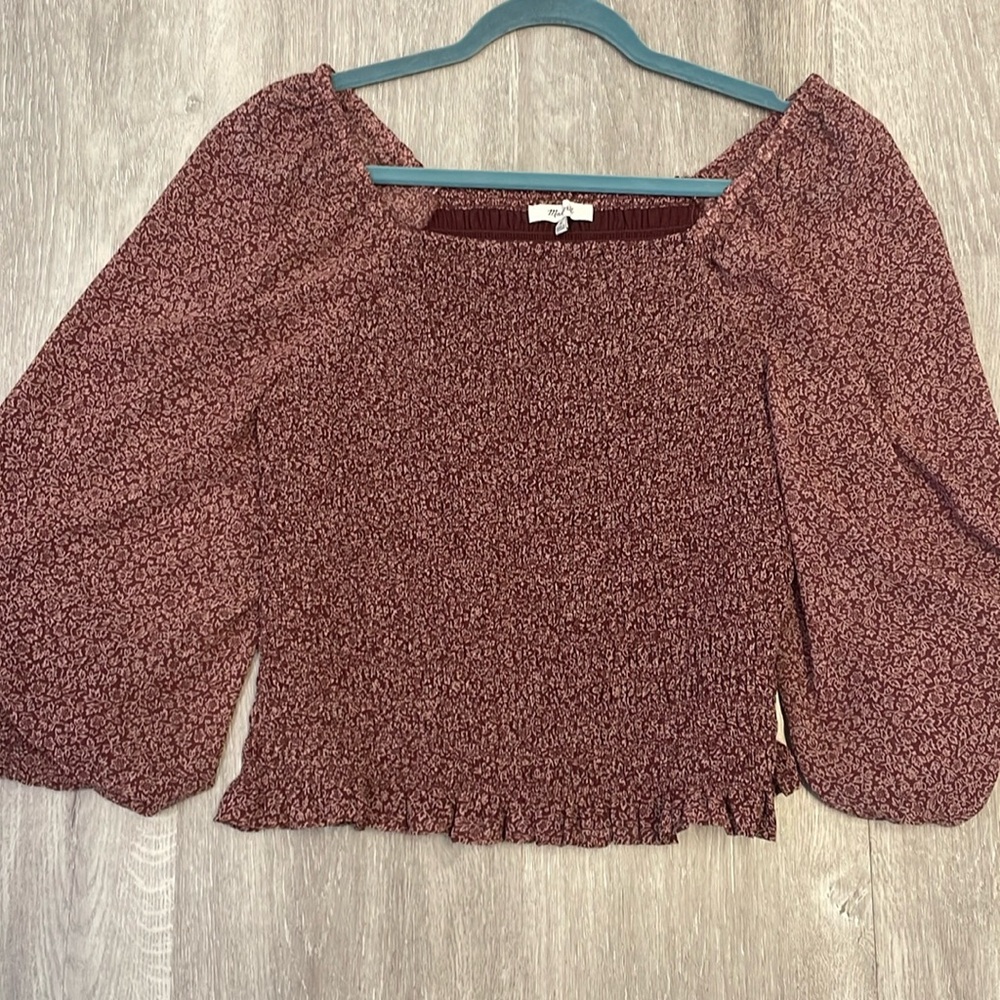 Madewell size medium top burgundy in color